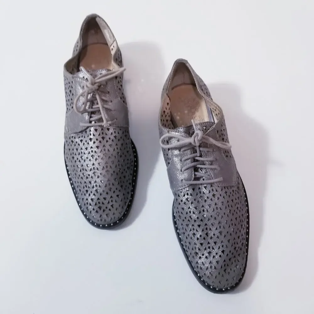 Vince Camuto Lesta Silver Metallic Studded Oxford Flats Lace Up Laser Cut